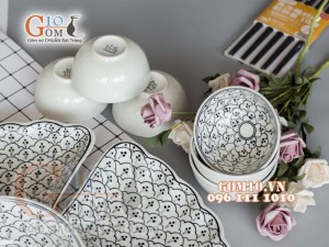Bộ đồ ăn Hoa Mặt Trời vẽ Bèo cổ
