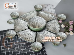 Bộ đồ ăn Hoa Mặt Trời vẽ Bèo cổ khắc hoa 55cm