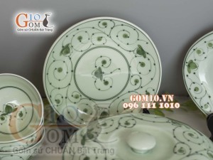 Bộ đồ ăn men cổ vẽ hoa sắt, đẩy đủ