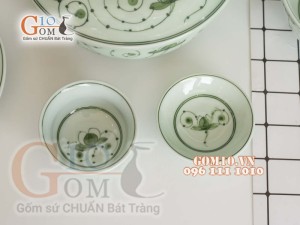Bộ đồ ăn men cổ vẽ hoa sắt, đẩy đủ
