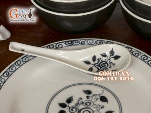 Bộ đồ ăn men đen vẽ Hoa Móc