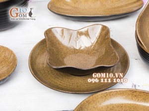 Bộ đồ ăn men gốm vàng, 25 chi tiết