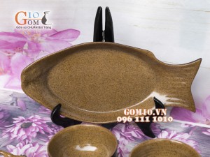 Bộ đồ ăn men gốm vàng, 25 chi tiết