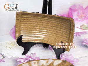 Bộ đồ ăn men gốm vàng, 25 chi tiết