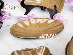 Bộ đồ ăn men gốm vàng, 25 chi tiết