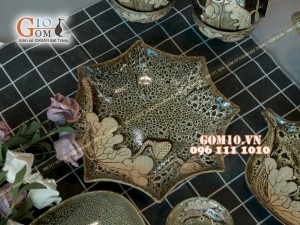 Bộ đồ ăn men hỏa biến gấm vàng khắc sen đầy đủ chi tiết