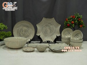 Bộ đồ ăn men kem tấm kẻ chỉ, 13 chi tiết