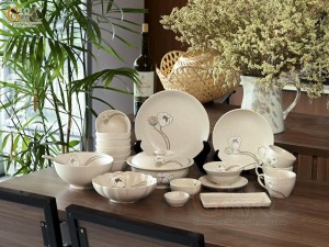 Bộ đồ ăn men kem tấm vẽ Bạch Liên, 21 chi tiết
