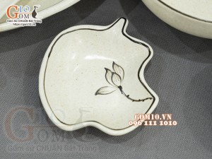 Bộ đồ ăn men kem tấm vẽ hoa Sen, 11 chi tiết