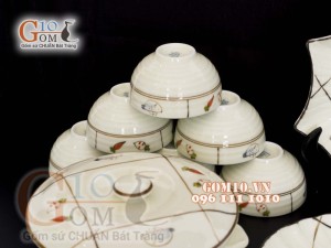 Bộ đồ ăn men kem vẽ Cà Rốt 001