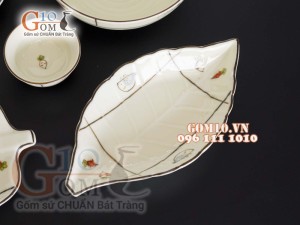 Bộ đồ ăn men kem vẽ Cà Rốt 002