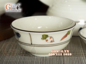 Bộ đồ ăn men kem vẽ Cà Rốt, 11 chi tiết