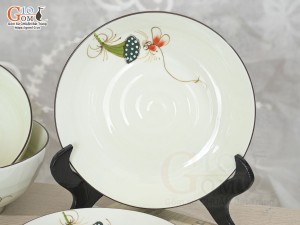 Bộ đồ ăn men kem vẽ Chuồn Sen, 16 chi tiết