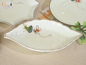 Bộ đồ ăn men kem vẽ Chuồn Sen, 16 chi tiết