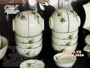 Bộ đồ ăn men kem vẽ Đài Sen, chỉ xanh - 22 chi tiết