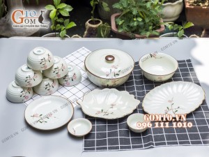 Bộ đồ ăn men kem vẽ hoa Đào phai, 13 chi tiết