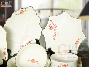 Bộ đồ ăn men kem vẽ hoa Đào đỏ, 18 chi tiết