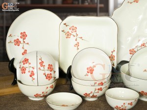 Bộ đồ ăn men kem vẽ hoa Đào đỏ, 18 chi tiết