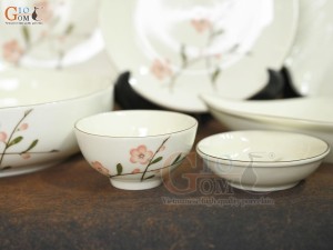 Bộ đồ ăn men kem vẽ hoa Đào hồng, 13 chi tiết