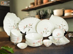 Bộ đồ ăn men kem vẽ hoa Đào hồng, 15 chi tiết