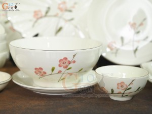 Bộ đồ ăn men kem vẽ hoa Đào hồng, 15 chi tiết