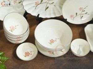 Bộ đồ ăn men kem vẽ hoa Đào hồng, 15 chi tiết