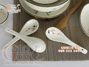 Bộ đồ ăn men kem vẽ hoa Đào phai, chỉ nâu - 22 chi tiết
