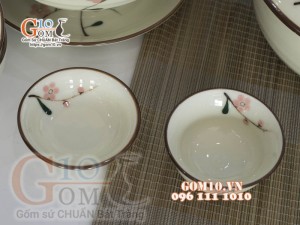 Bộ đồ ăn men kem vẽ hoa Đào phai, chỉ nâu - 23 chi tiết