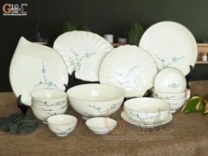 Bộ đồ ăn men kem vẽ hoa Đào xanh, 15 chi tiết