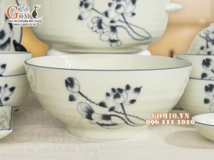 Bộ đồ ăn men kem vẽ hoa Sen đen, 23 chi tiết