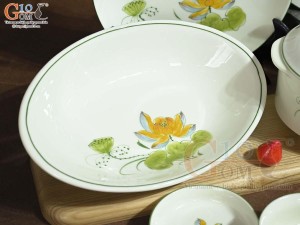 Bộ đồ ăn men kem vẽ hoa Sen vàng, 15 chi tiết