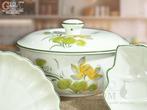 Bộ đồ ăn men kem vẽ hoa Sen vàng, 18 chi tiết