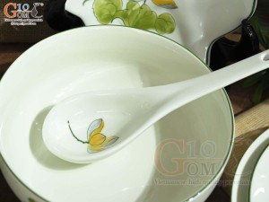 Bộ đồ ăn men kem vẽ hoa Sen vàng, 18 chi tiết