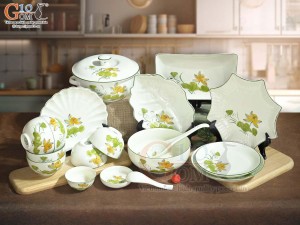 Bộ đồ ăn men kem vẽ hoa Sen vàng, 18 chi tiết