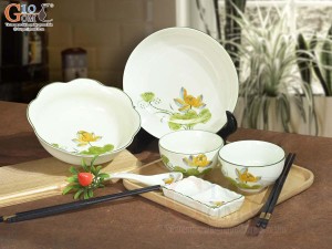 Bộ đồ ăn men kem vẽ hoa Sen vàng, 6 chi tiết