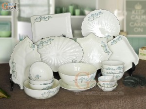 Bộ đồ ăn men kem vẽ hoa Sen xanh, 17 chi tiết