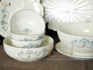 Bộ đồ ăn men kem vẽ hoa Sen xanh, 17 chi tiết