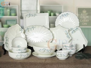 Bộ đồ ăn men kem vẽ hoa Sen xanh, 17 chi tiết