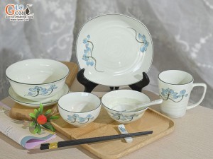 Bộ đồ ăn men kem vẽ hoa Sen xanh, 8 chi tiết