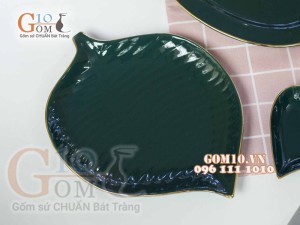 Bộ đồ ăn men màu kẻ chỉ vàng kim, đầy đủ