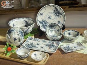 Bộ đồ ăn men rạn cổ họa tiết chuồn khoai, 12 chi tiết