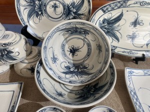 Bộ đồ ăn men rạn họa tiết Chuồn lá khoai, 14 chi tiết