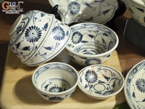 Bộ đồ ăn men rạn họa tiết hoa cúc, 17 chi tiết