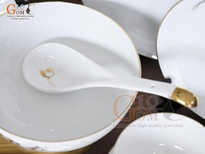 Bộ đồ ăn men trắng hoa Sen kẻ viền vàng 24k, 17 chi tiết