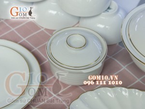 Bộ đồ ăn men trắng kẻ chỉ vàng kim, đầy đủ