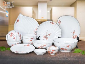 Bộ đồ ăn men trắng vẽ Đào đỏ, 14 chi tiết