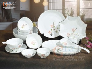 Bộ đồ ăn men trắng vẽ hoa Đào hồng, 15 chi tiết