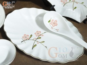 Bộ đồ ăn men trắng vẽ hoa Đào hồng, 15 chi tiết