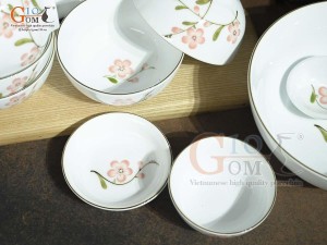 Bộ đồ ăn men trắng vẽ hoa Đào hồng, 18 chi tiết