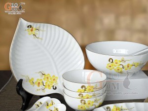Bộ đồ ăn men trắng vẽ hoa Mai vàng, 18 chi tiết